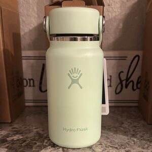 Hydro Flask Micro Mini in Aloe Mint Green NEW IN BOX